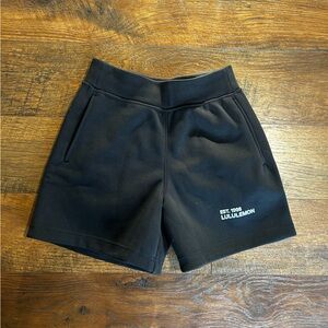 Lululemon heavyweight Fleece Sweatshort 5”